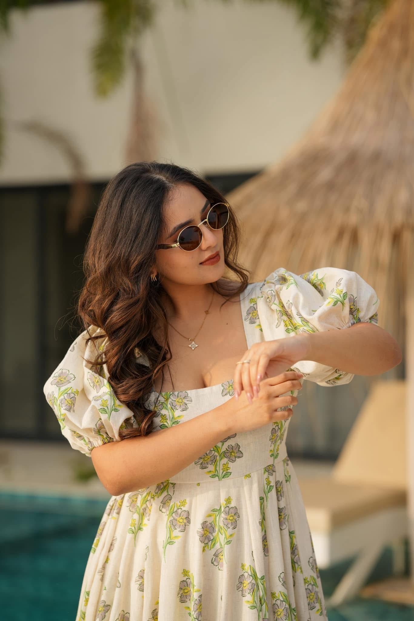 Women’s Beautiful Printed western wear Gown[CREAM]